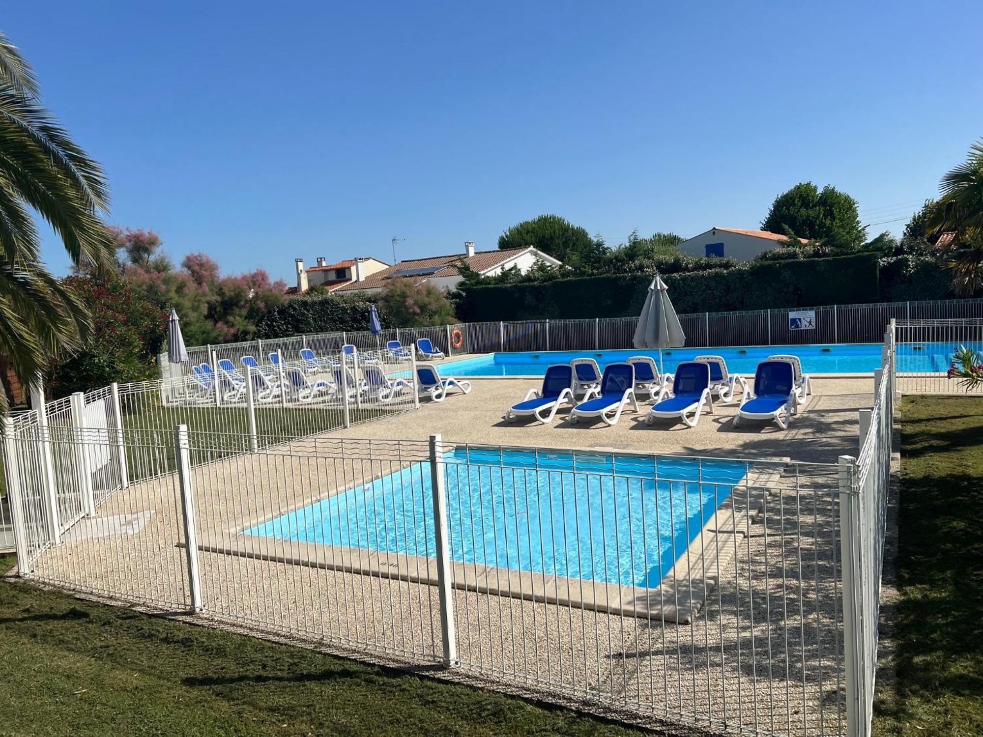 Les Amareyeurs - Ile D'Oleron - Maison Classee 3 Etoiles Avec Piscine - Clim - Velos Le Château-dʼOléron Kültér fotó